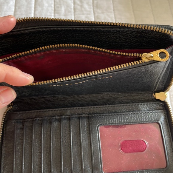 Marc by Marc jacobs wallet - Picture 3 of 5